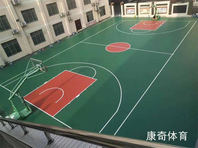 還不知道怎么辦？原來(lái)硅PU球場(chǎng)鼓泡是這么處理的！